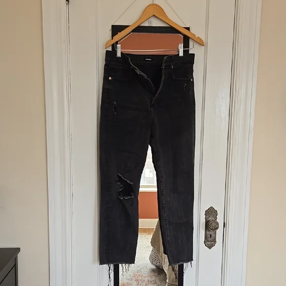 Express Black Distressed Slim Crop Jeans with Frayed Hem | Size 8R - Picture 3 of 6